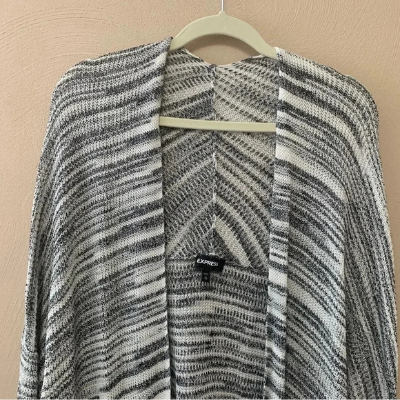 Express Drop Shoulder Shaker Knit Cardigan - Picture 3 of 9
